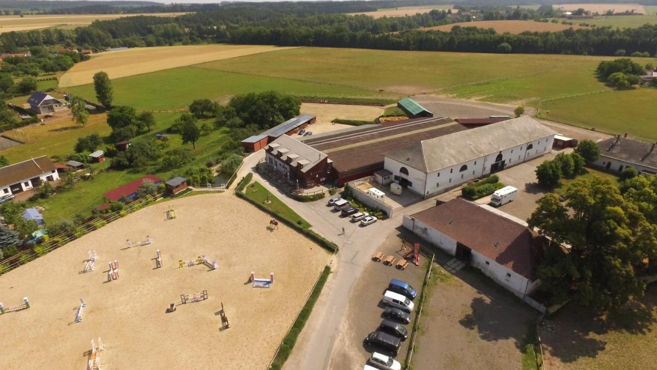 Penzion Jízdárna Suchá Litomyšl Exterior foto